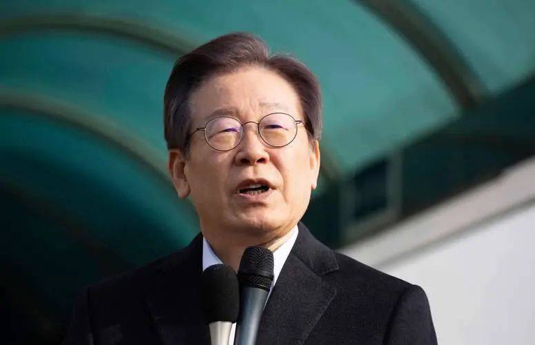 九游体育官方入口-拉科鲁尼亚客场逆袭，取得关键胜利