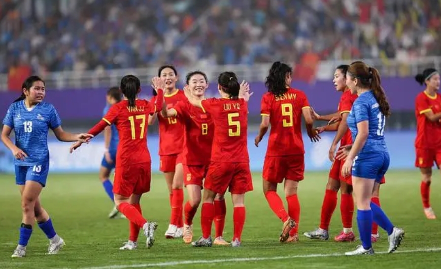 神奇！中国女足在比赛中战胜对手赢得胜利