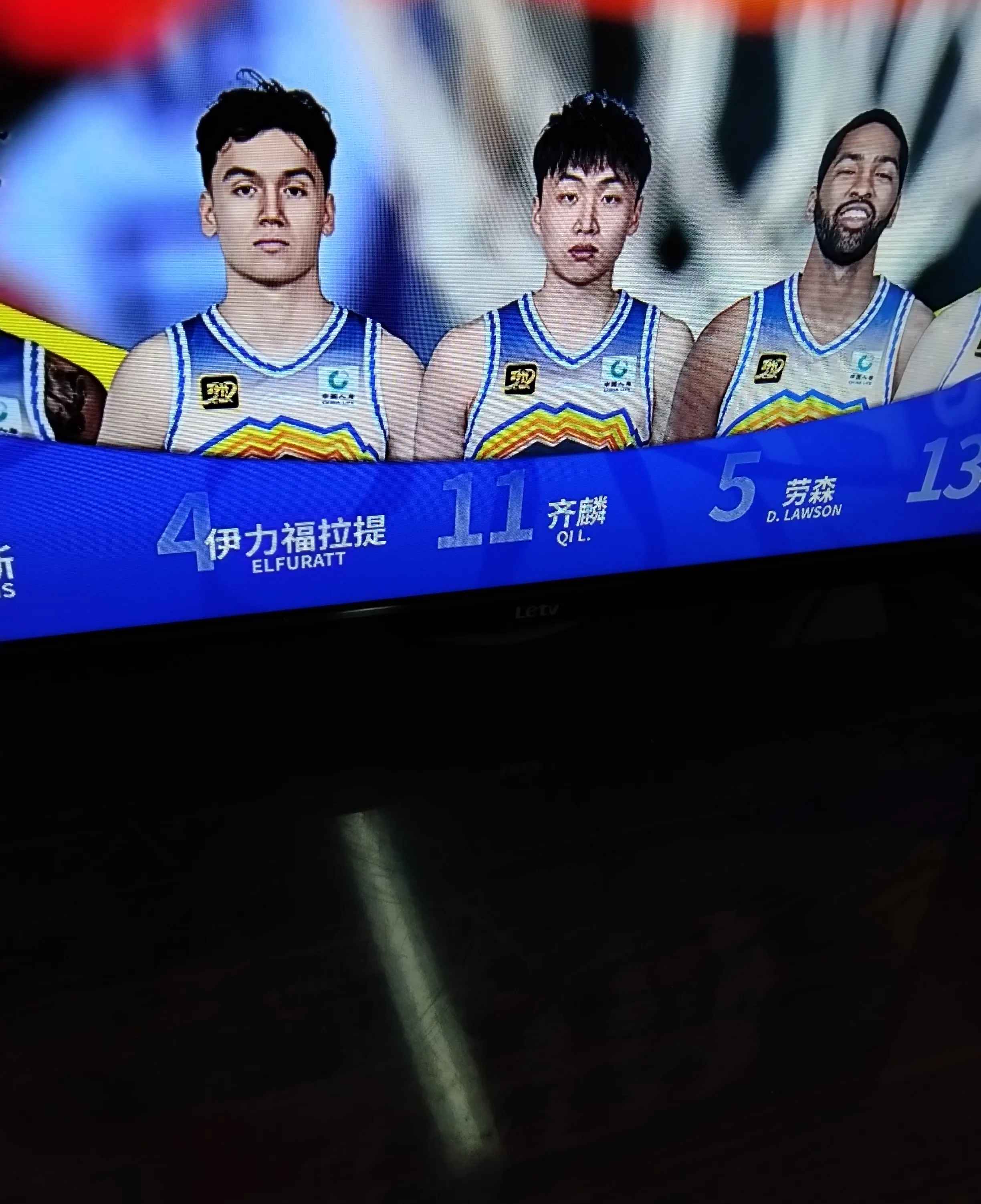 包含新疆队将与浙江队交锋，谁能笑到最后？的词条