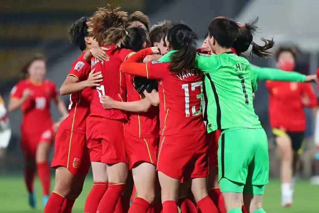 包含韩国女足实现逆转，击败荷兰晋级四强的词条